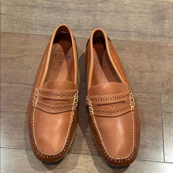 brooks brothers driving mocs